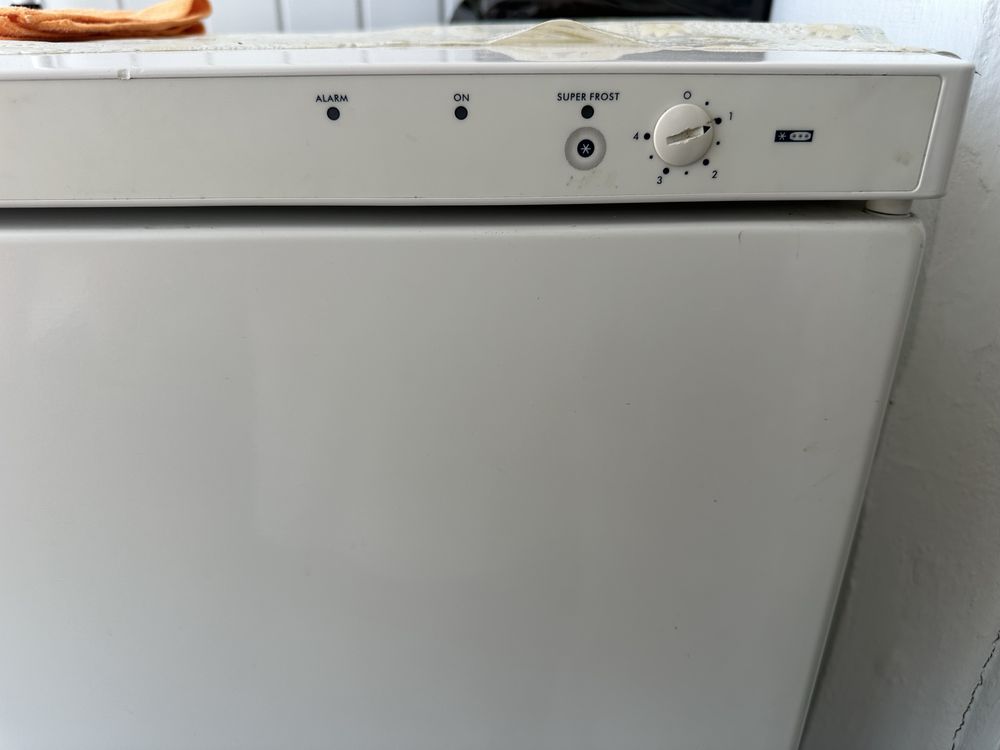 Морозильна камера LIEBHERR 6 шухляд Model GS 2481
