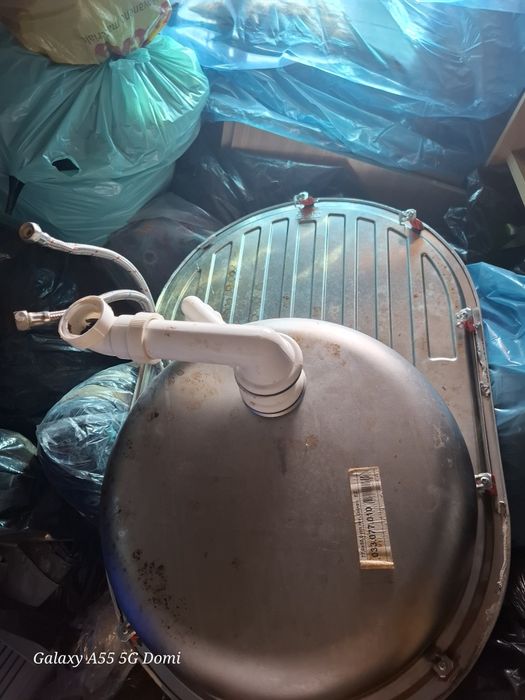 Zlewozmywak jednokokorowy wpuszczany okrągły z bateria przylaczeniem i