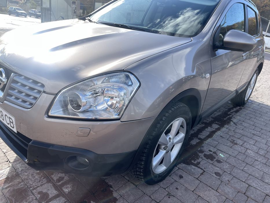 Nissan Qashqai 2009 року випуску