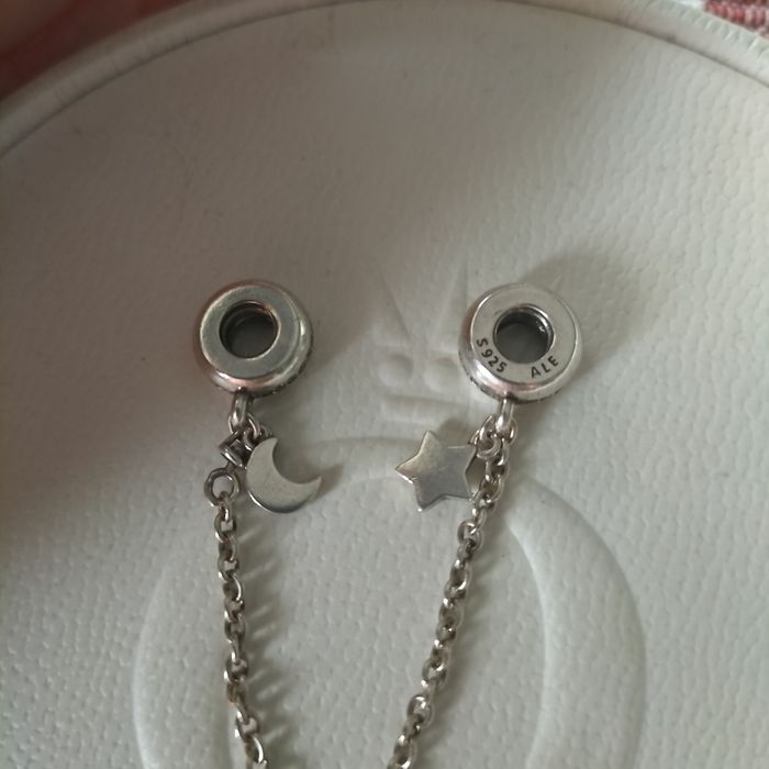 Pandora łańcuszek zabezpieczający księżyc i gwiazdka