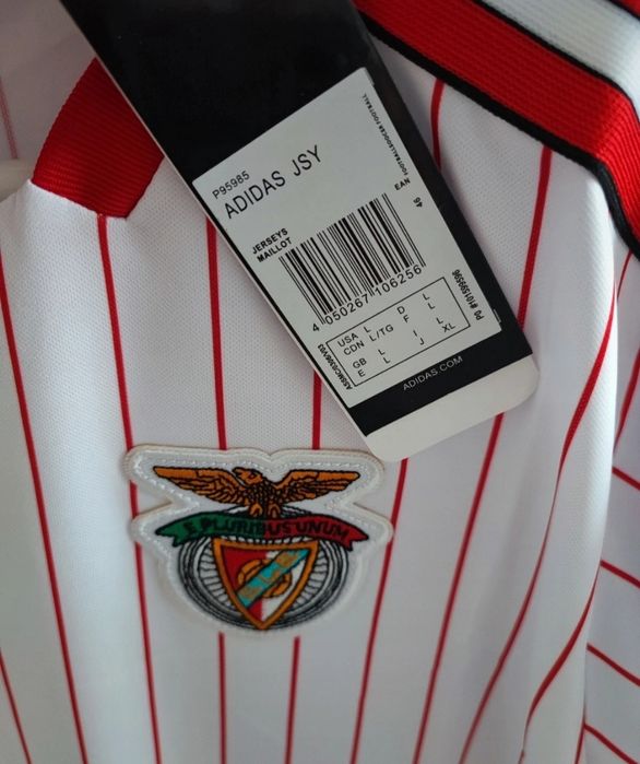 camisola retro Benfica época 2025/26 - tamanho L