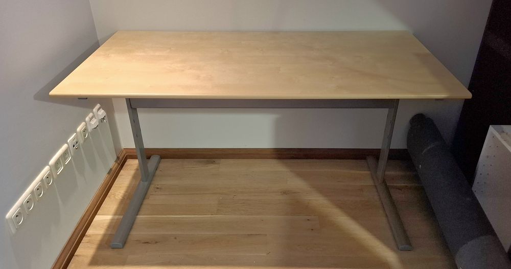 Biurko 140x70 stan bdb