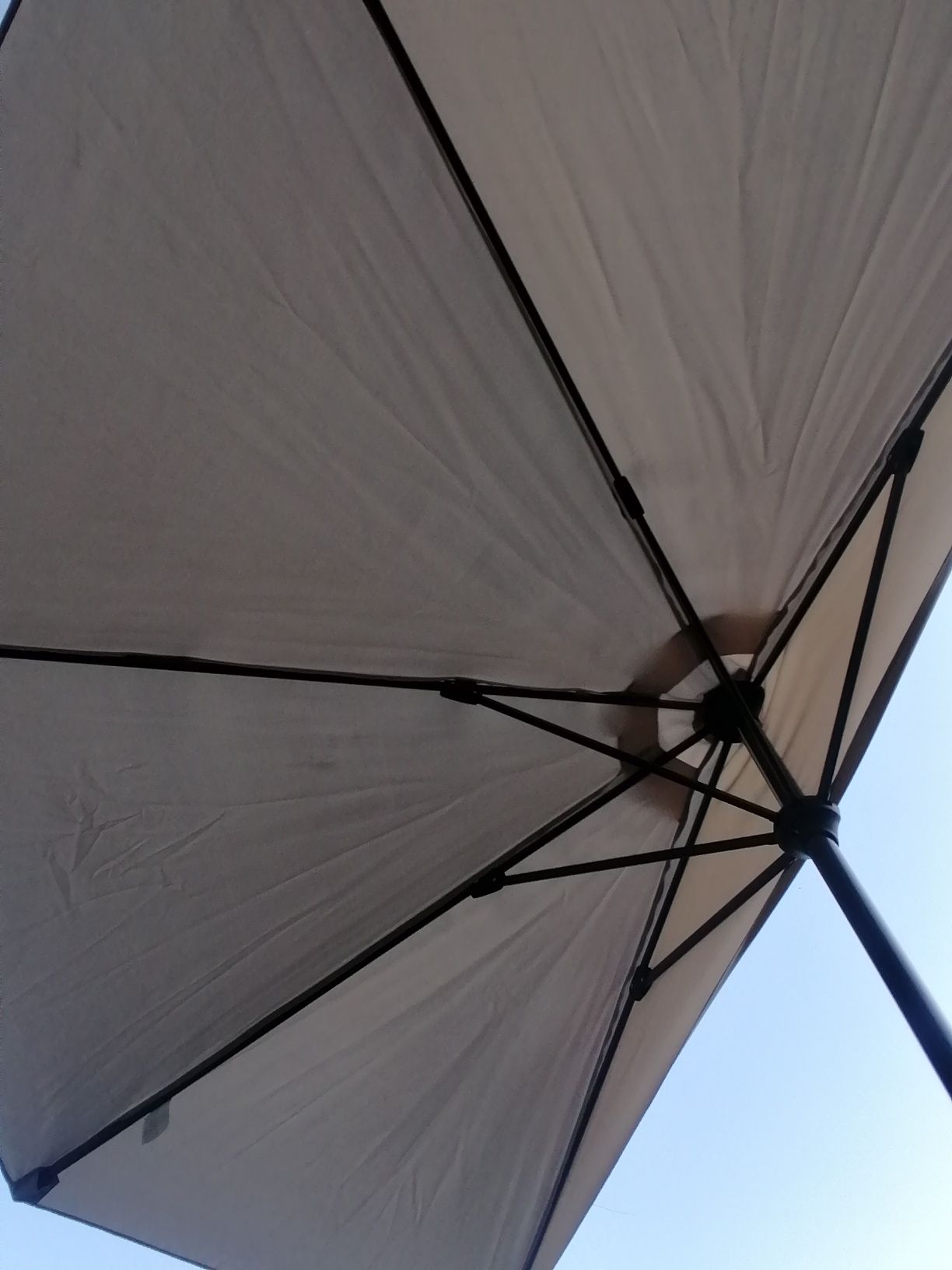 Parasol balkonowy ogrodowy półokrągły beżowy 270cm 2,7m