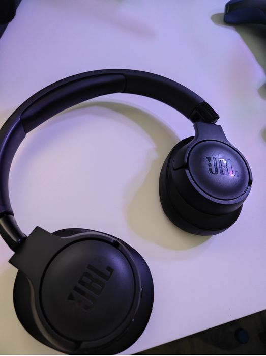 Headphones JBL 720TB