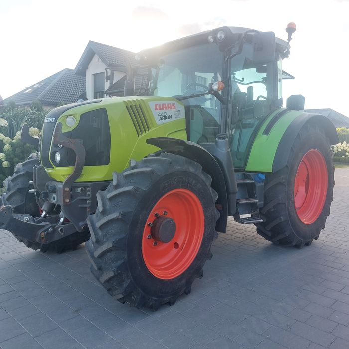 Claas Arion  440