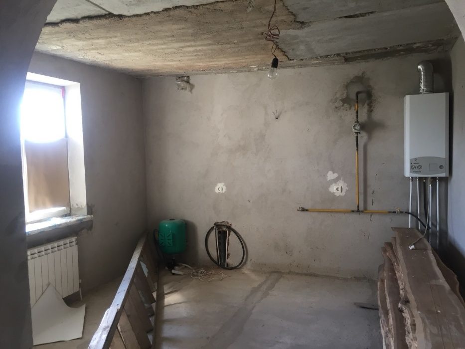 Продам будинок з ділянкою