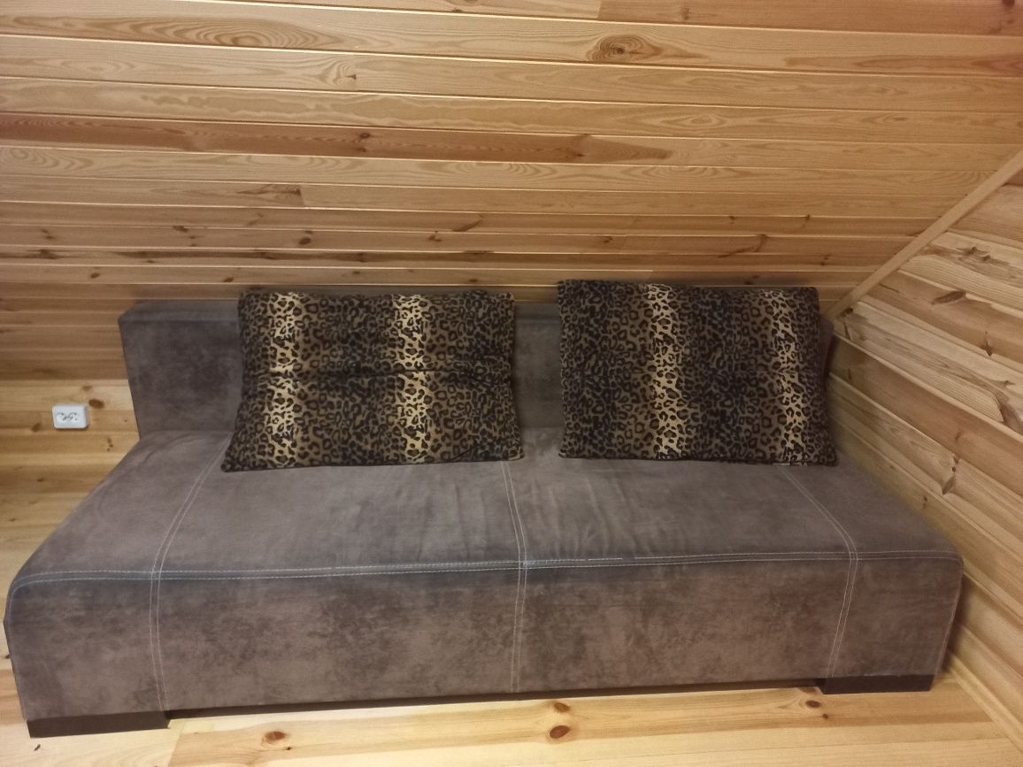 Kanapa sofa z poduszkami