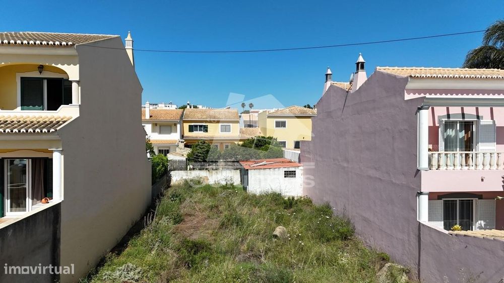 Terreno urbano para construção de moradia