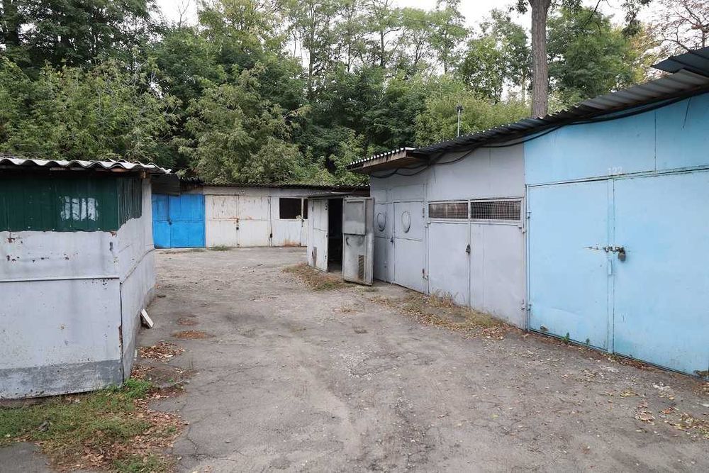 Продам гараж з погребом