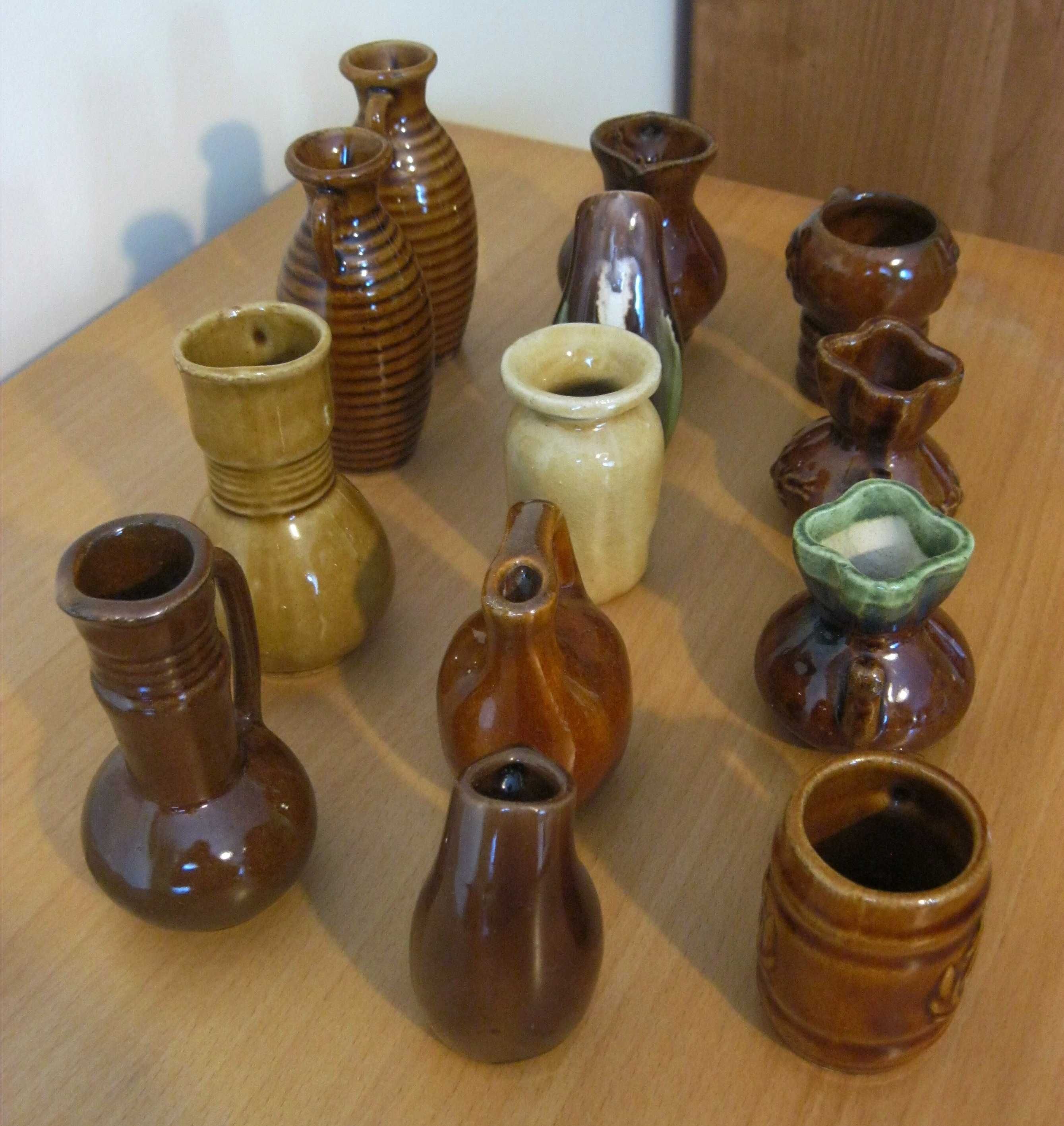 Wazoniki ceramiczne kolekcjonerskie
