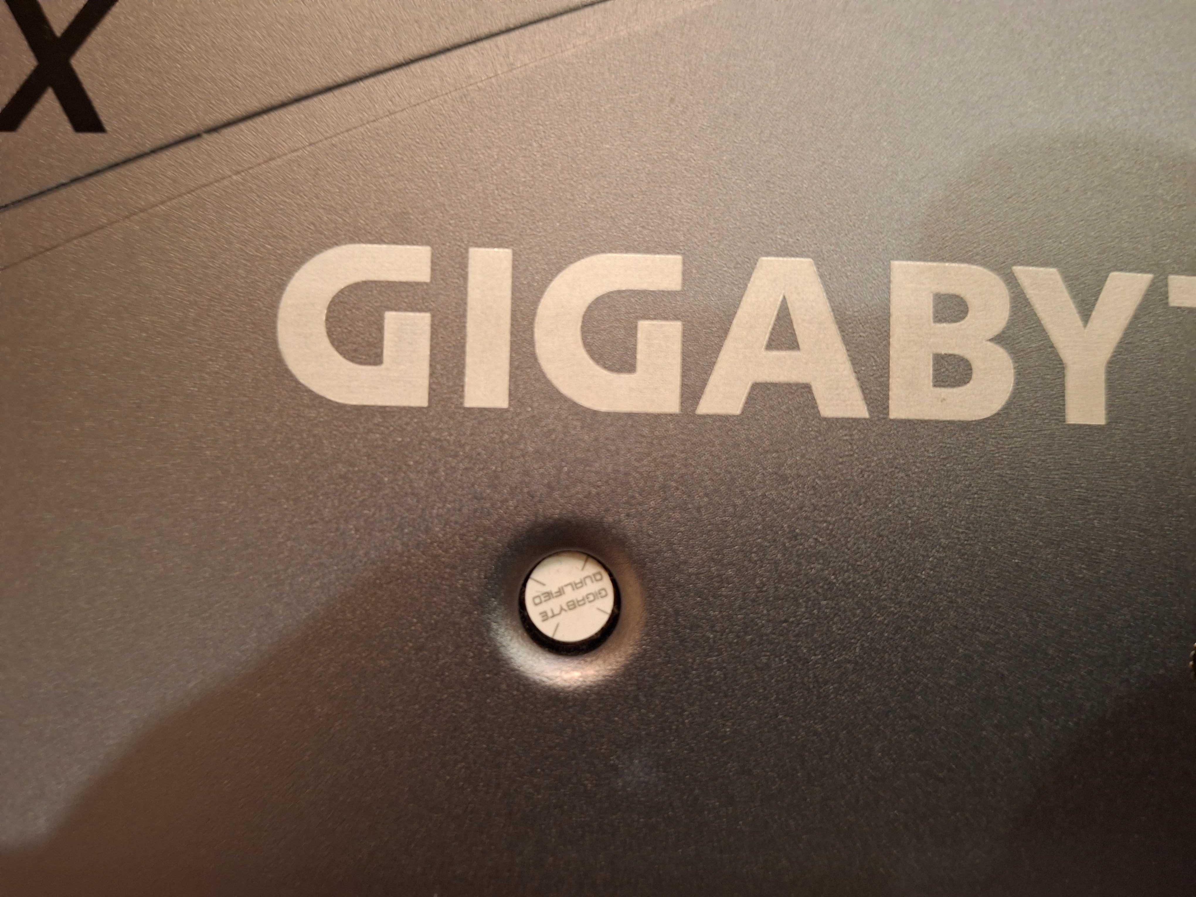 Продам відеокарту GIGABYTE GEFORCE RTX 3070 TI  OC