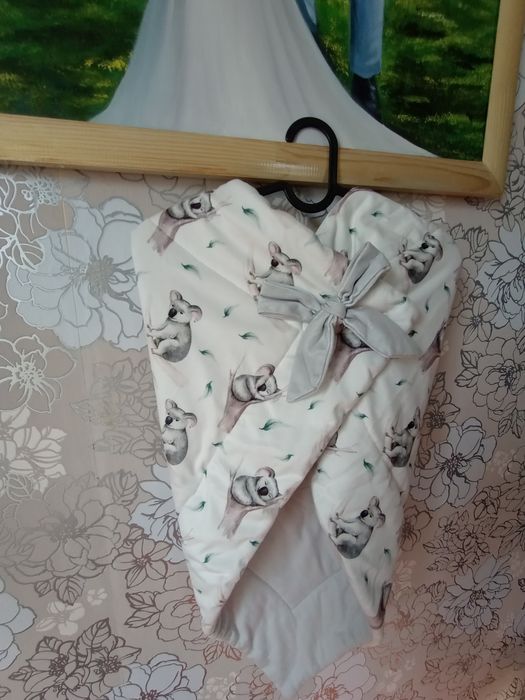 Дитячий конверт на виписку