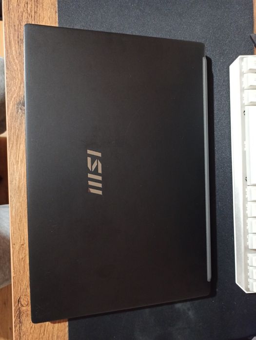 Okazja! Laptop MSI Modern 15 B11M i5 / 8GB / 1TB SSD / WIN 11 PRO