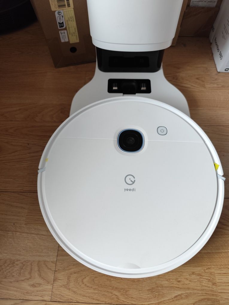 Robot sprzątający myjący Yeedi vac max wi-fi kamera