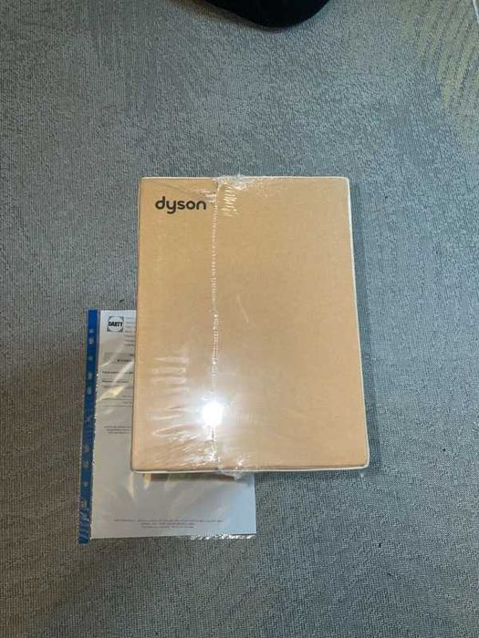 Świetna suszarka do włosów.