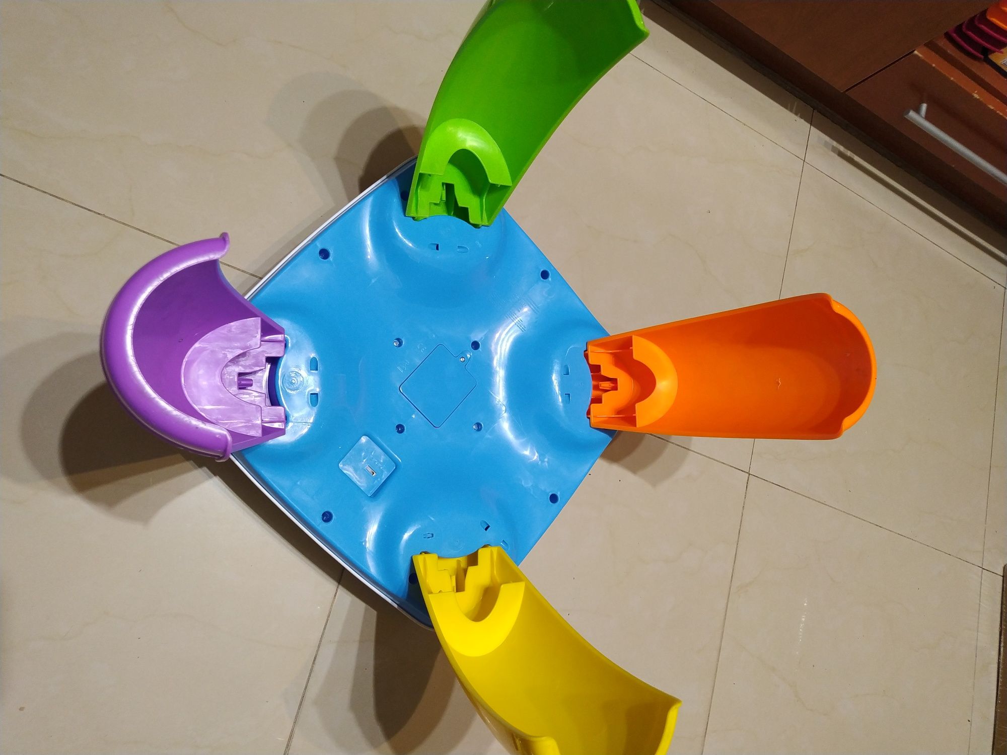 Fisher Price stolik edukacyjny zabawka interaktywna dla dzieci