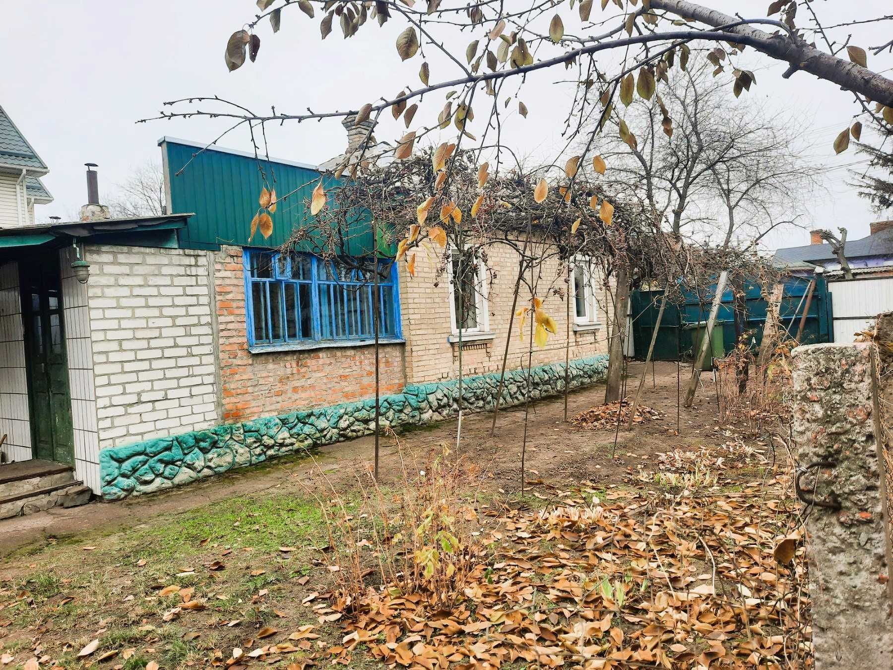 Ділянка 10 соток в тихому центрі