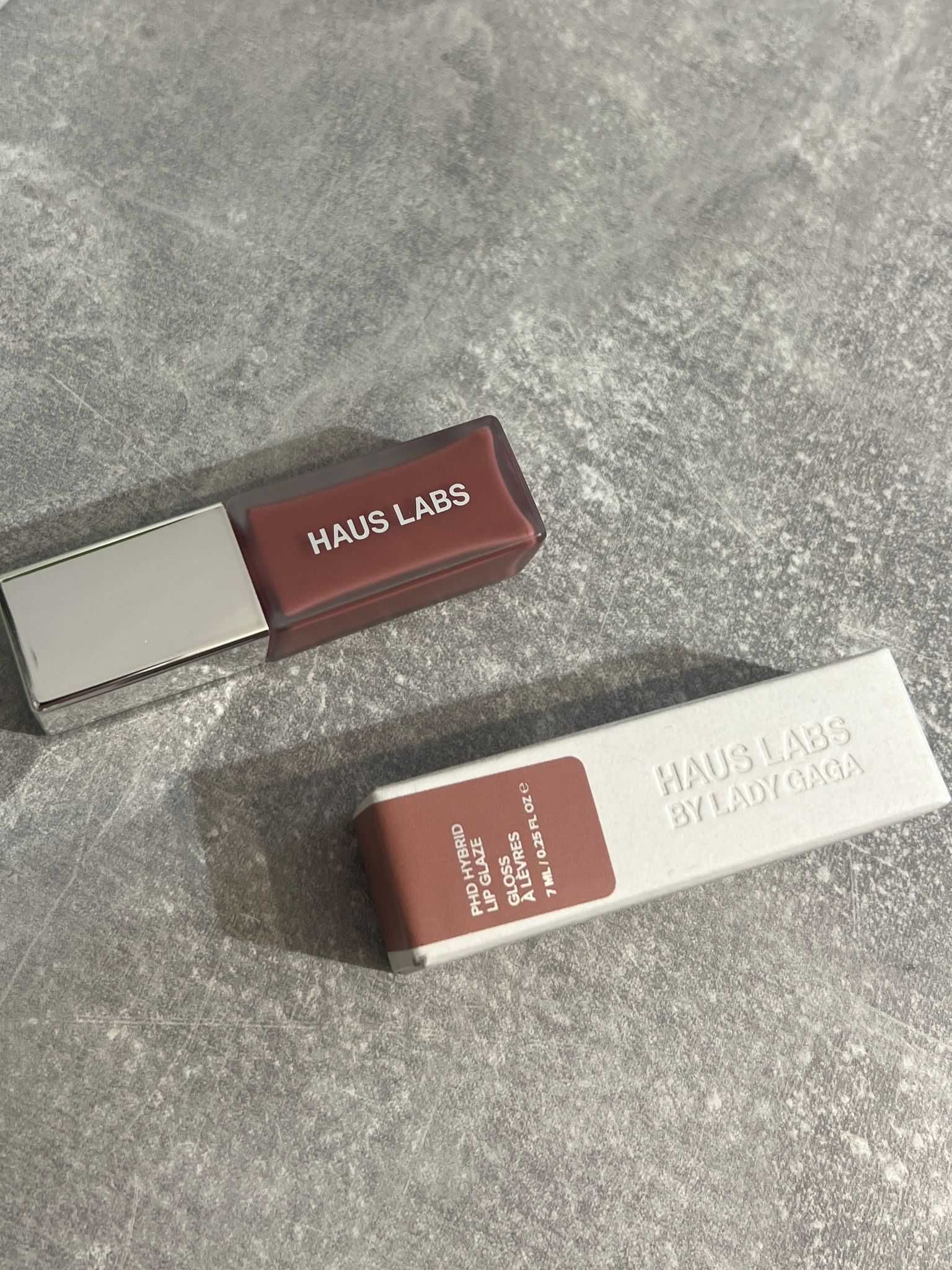 Haus labs by lady gaga Hybrid Lip Glaze Plumping Gloss-Błyszczyk Guava
