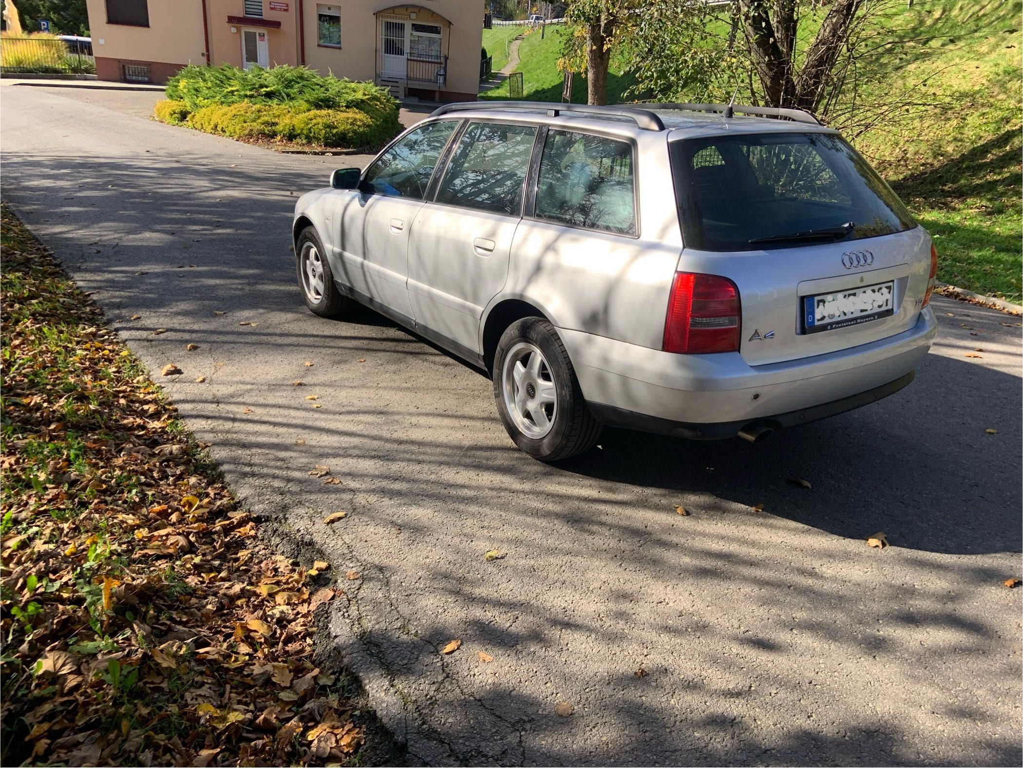 Audi a4 B5 1.8 125 KM Automat bardzo ładny stan