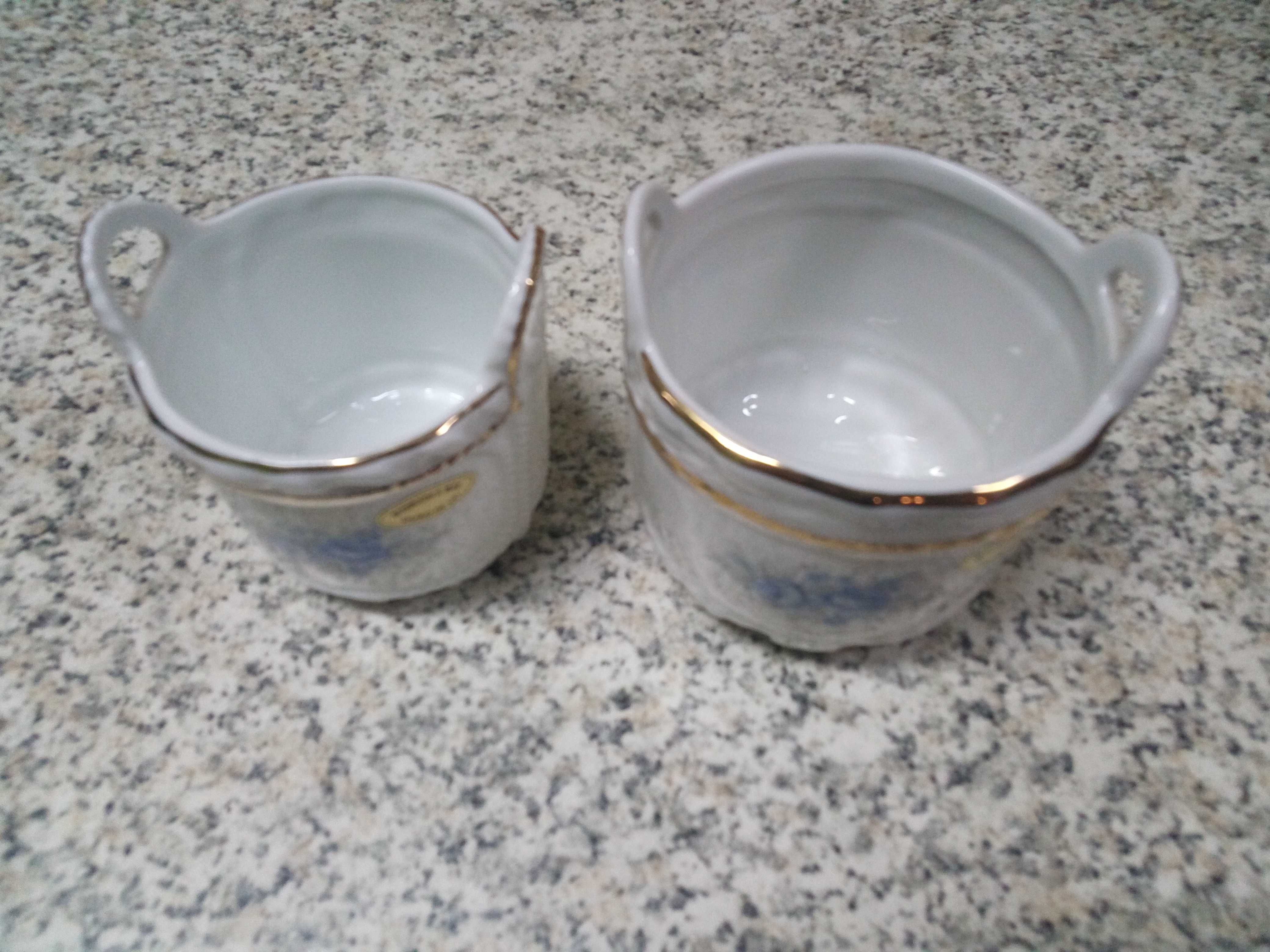 2 Cestos Porcelana Porto de Mós, com Ouro de Lei