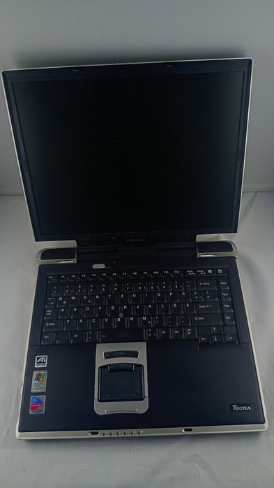 Laptopy Toshiba Acer hp stan nieznany złom odzysk