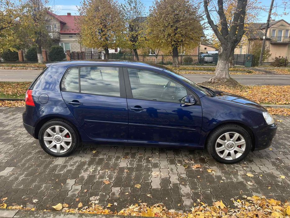 Volkswagen Golf 5 1.6 mpi