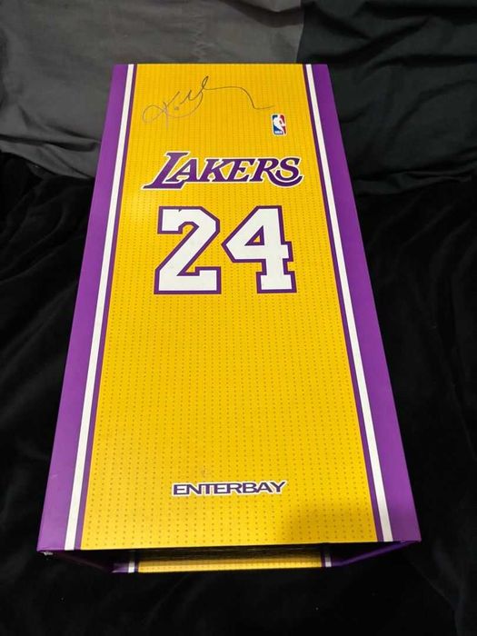 Figura Enterbay NBA kobe Bryant 24