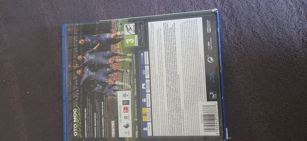 Gry na komputer i ps 4
