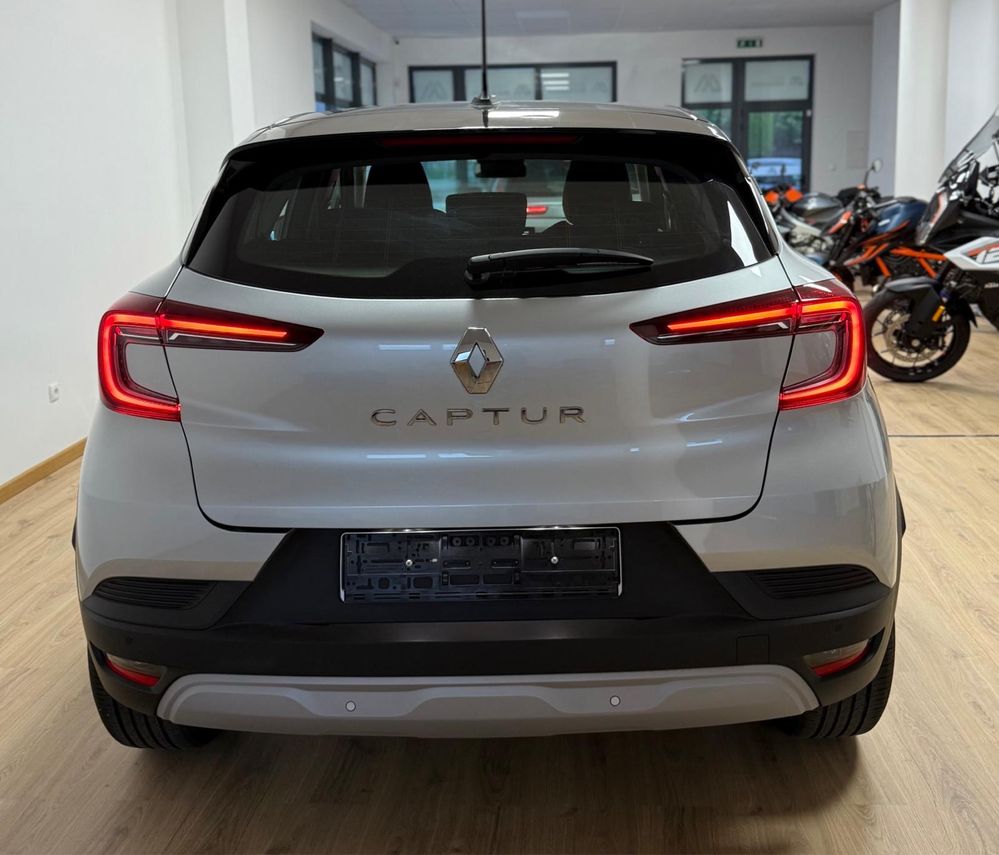 Renault Captur 4/2024, 13500 klms, como novo, gasolina, manual, iva