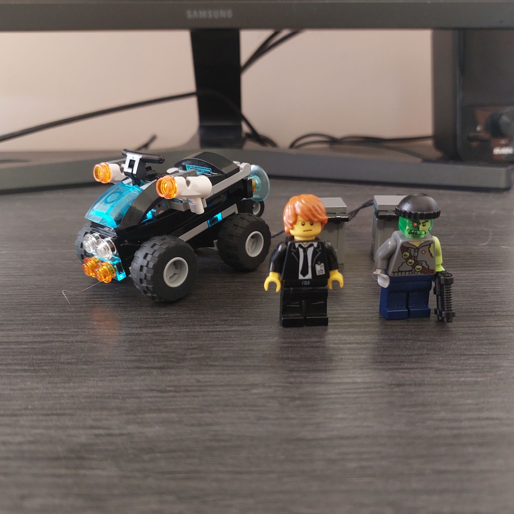 Lego ultra agents 70160