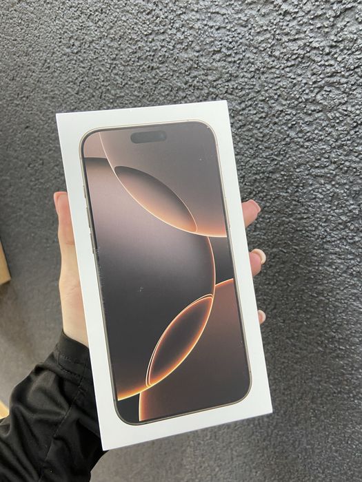 IPHONE 16 Pro Max Desert Titanium