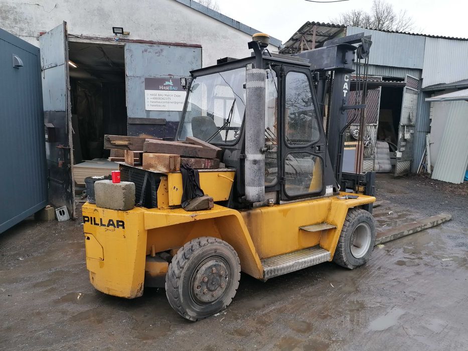 Wózek widłowy CATERPILLAR V110
