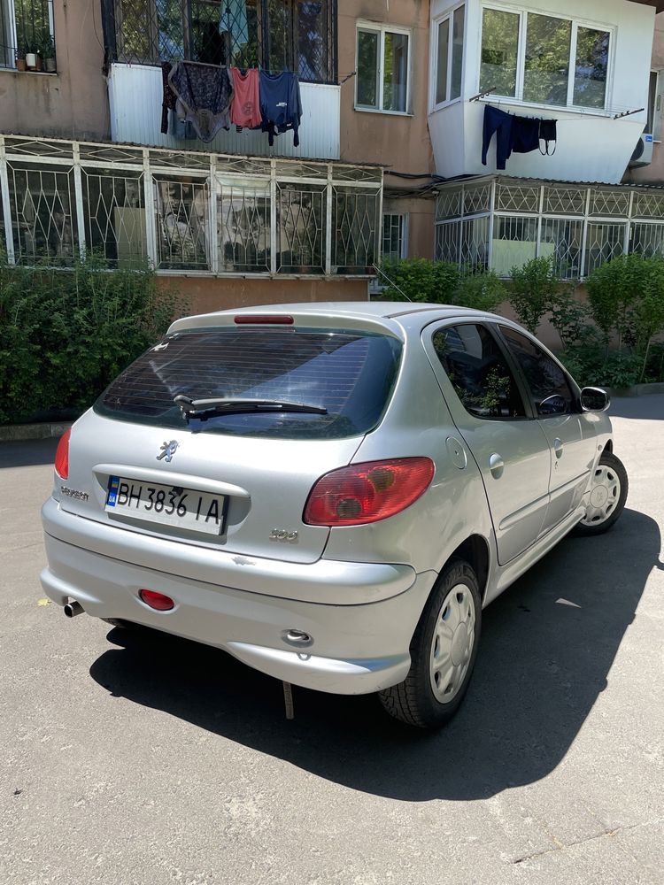 Продам Peugeot 206