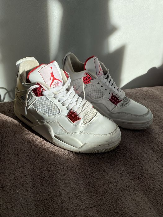 buty jordany 4 metalic red