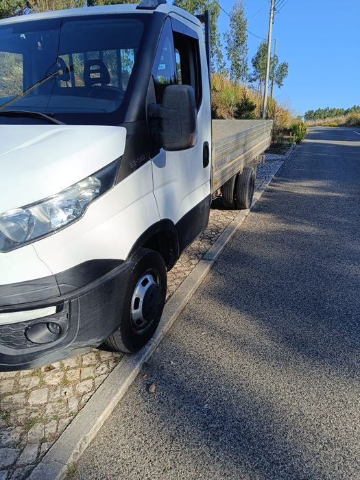 Iveco daily com MOTOR NOVO 0KM
