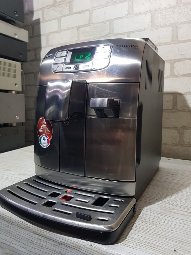 Кавомашина/кофемашина Saeco Intelia Evo Latte+  б/у з Німеччини