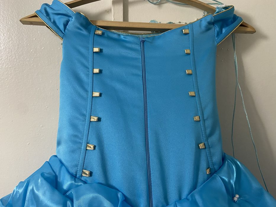 Випускна сукня для дівчинки