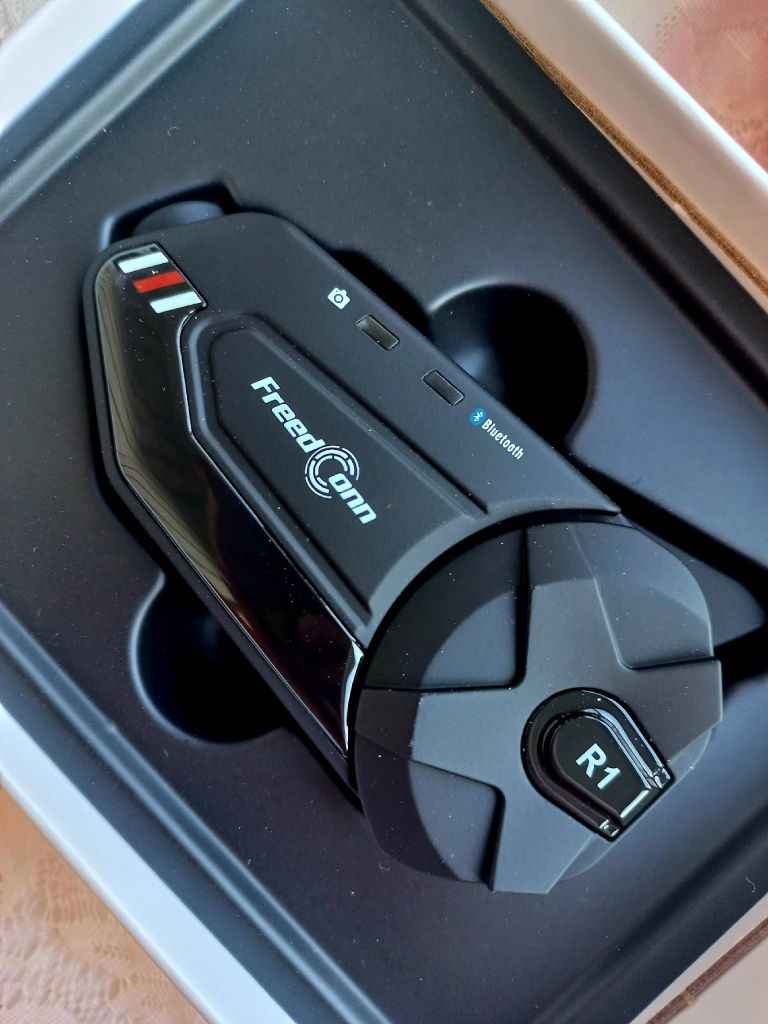 Мотогарнітура Freedconn R1-PLUS Motorcycle Blutooth Intercom *нова