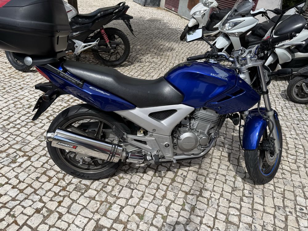 Honda cbf 250 em otimo estado