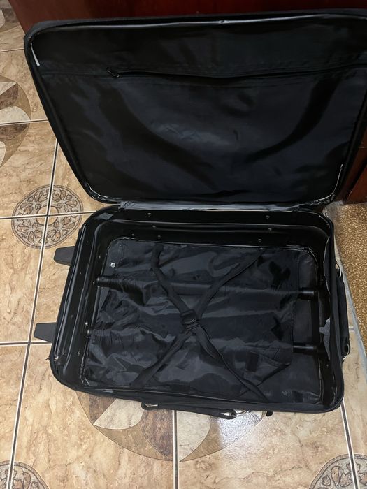 Валіза на колесах