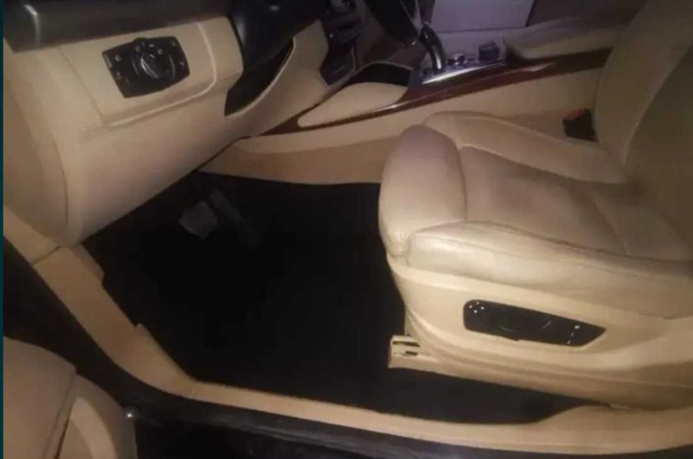 X6 35xdrive De garagem