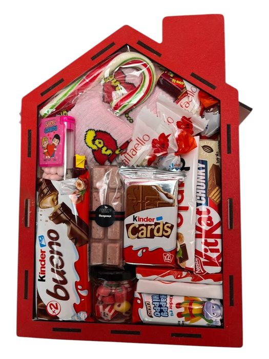 Солодкий новорічний подарунок для дитини Будиночок готові набори свят