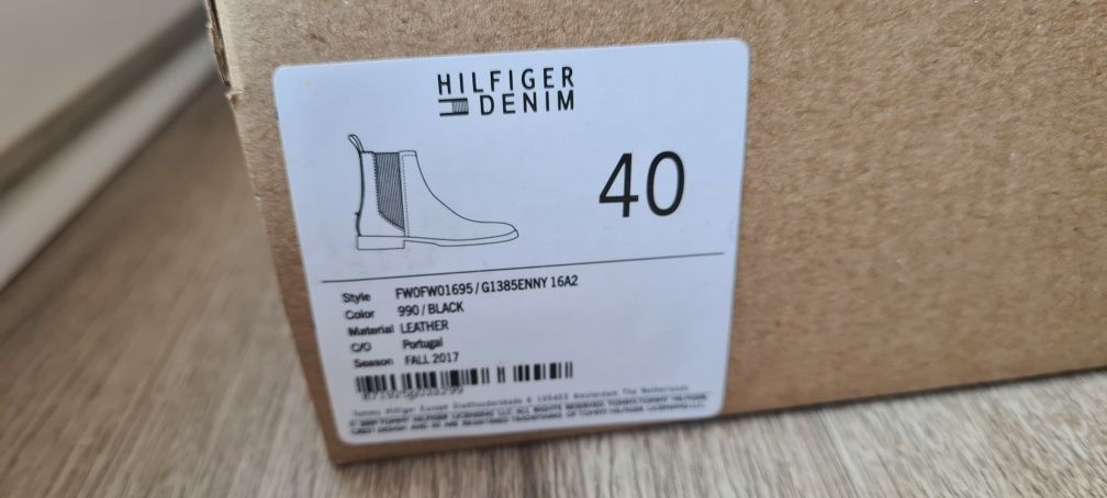 Sztyblety ze skóry Hilfiger Denim r. 40