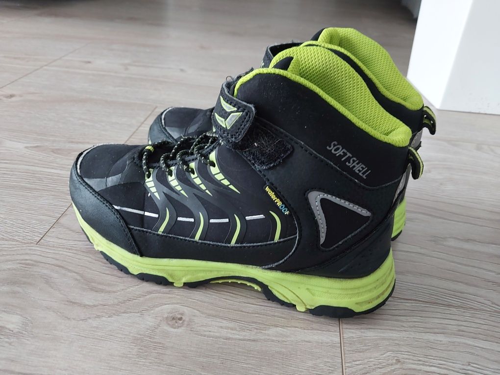 Kozaki Elbrus r.34 Soft Shel waterproof