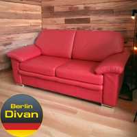 Кожаный красный   раскладной    трехместный  диван.  Германия  б/у.