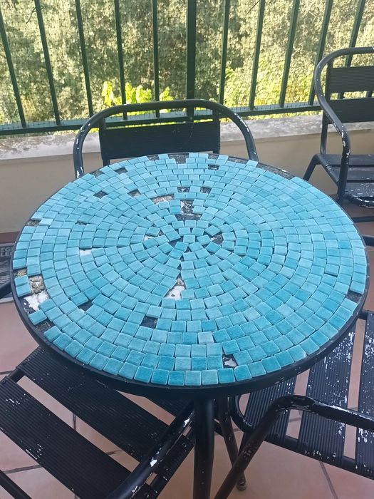 Mobilia de jardim em ferro