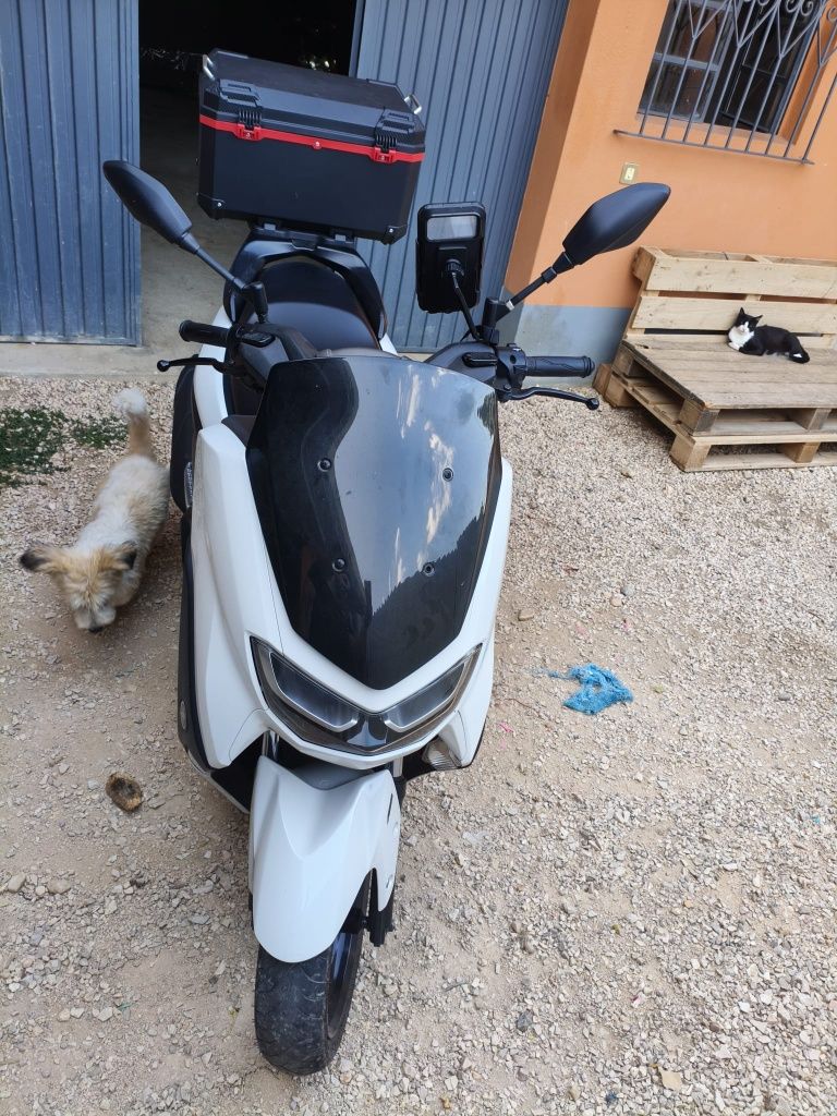 Vendo Yamaha nmax 2023