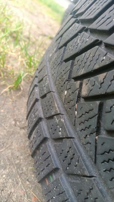 Koła zimowe felgi strukturalne 17 5x120 et41 Opel Insignia 225/55/17