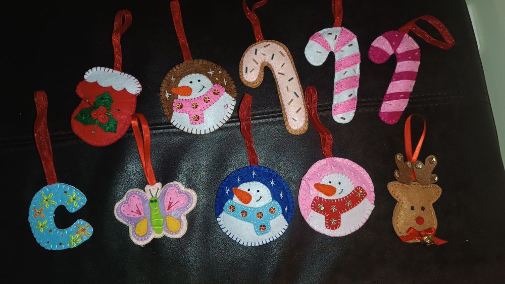 Enfeites árvore de natal feitos à mão