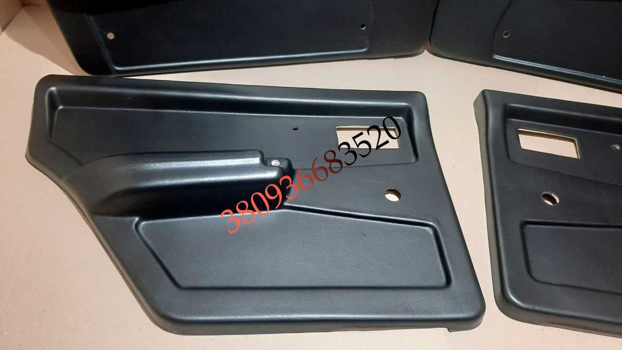 Дверні карти під завод (аналог) ВАЗ 2109, 099 чорні, темно-сірі (нові)